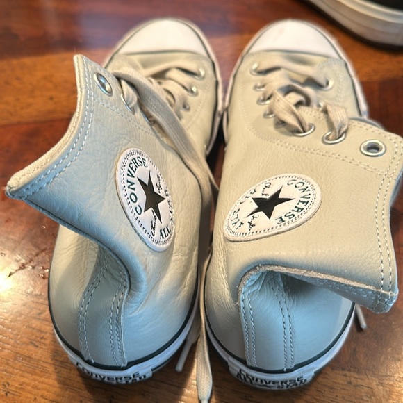 Gray leather high top converse - Picture 2 of 4